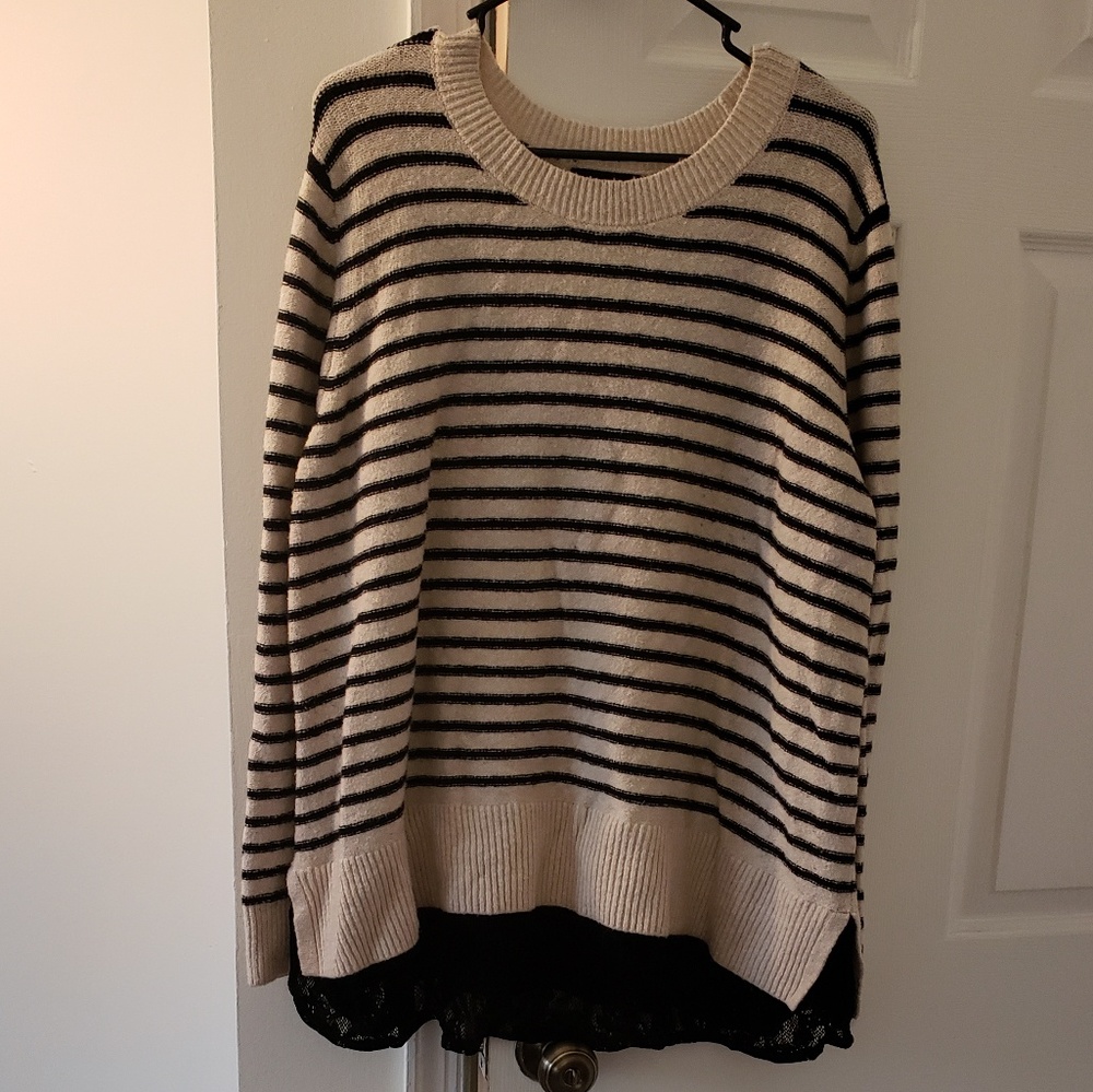 LB lace trim sweater